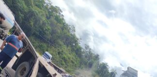 Acidente grave envolvendo três caminhões e um ônibus em Caeté deixa morto e paralisa a BR-381