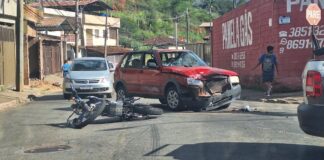 Motociclista fica ferido em colisão contra carro no bairro José Eloi, em João Monlevade