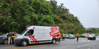 Acidentes em sequência e deslizamento de pedras causam caos na BR-381