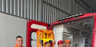 Bombeiro Mirim visita quartel em João Monlevade