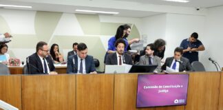 Projeto permite pagar débitos de veículos por Pix em abordagens