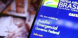 Ministério notifica 177 mil famílias para devolução de Auxílio Emergencial