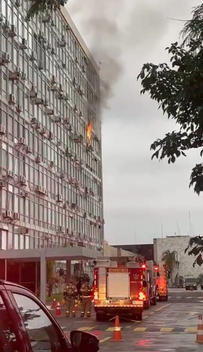 whatsapp-image-2023-03-18-at-14.22.15