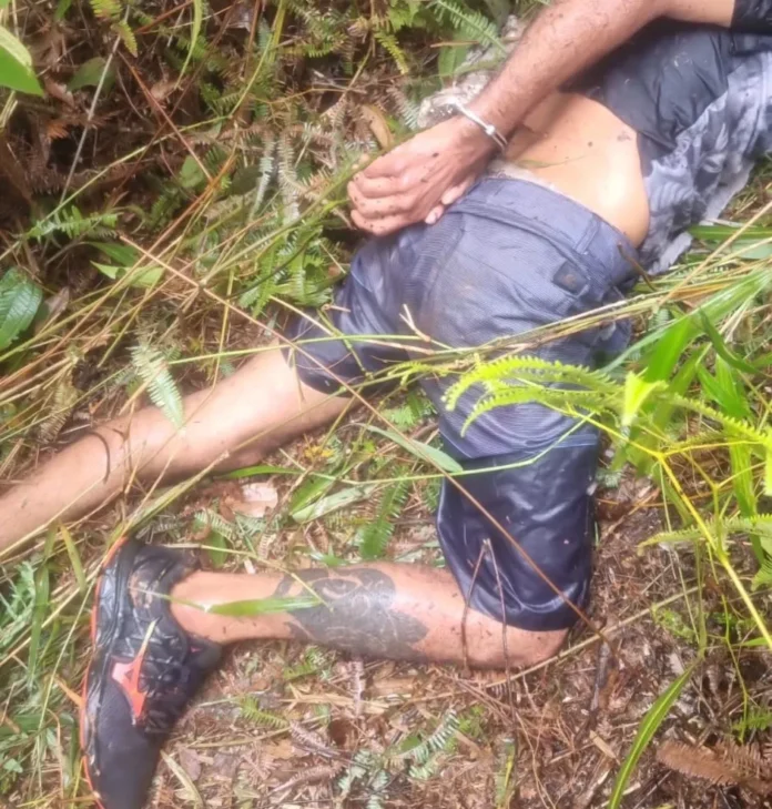 03099bf3bc9c9e3cba399cc9b7c402b2