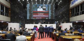 Copasa privatizada? Assembleia de MG aprova projeto que autoriza ação