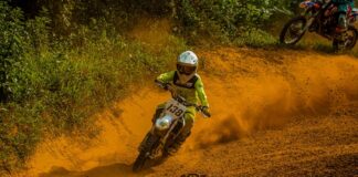 Aos 8 anos, Bernardo Tiago vence mais um campeonato e destaca Monlevade no motocross