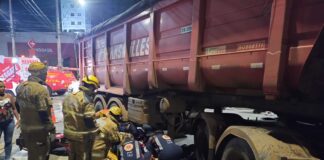 Acidente entre moto e carreta deixa um morto no Centro de João Monlevade