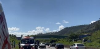 Acidente envolvendo três veículos na BR-381 mobiliza equipes de resgate na manhã deste domingo