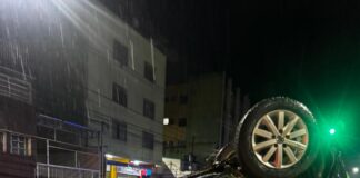Capotamento após perseguição termina com morte em João Monlevade