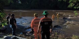 Corpo de homem é localizado preso entre rochas em rio de Nova Era