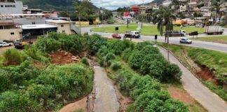 Risco de desabamento mobiliza Bombeiros e Defesa Civil no Cruzeiro Celeste