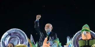 Acadêmicos de Niterói, que fez desfile em homenagem a Lula é rebaixada após apuração do Carnaval