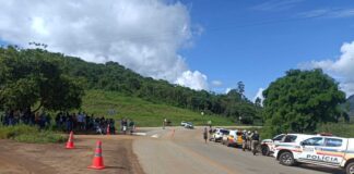 Manifestação pressiona Governo de Minas por asfalto em trecho entre Catas Altas e distrito de Fonseca