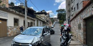 Motociclista sofre fraturas graves após colisão frontal com carro em João Monlevade