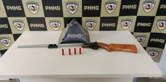 Polícia Militar apreende espingarda e munições após perseguição em Rio Piracicaba
