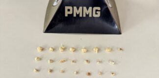 Operação da PM termina com dois presos e apreensão de crack em João Monlevade