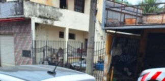 Motociclista fica ferido após queda ao tentar atingir retrovisor na Avenida Getúlio Vargas