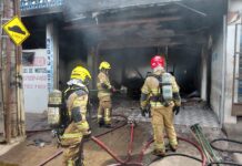 Incêndio destrói loja de motos, atinge hotel e deixa dois feridos em João Monlevade