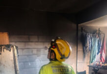 Incêndio provocado por geladeira atinge apartamento no bairro Rosário