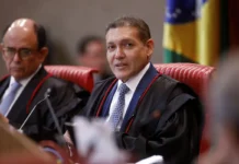 Kássio Nunes Marques toma posse da presidência do TSE nesta terça