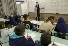 Piso nacional do magistério sobe para R$ 5,1 mil em 2026 após sanção de nova lei