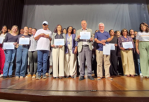Câmara de São Gonçalo é homenageada durante celebração dos 20 anos da Saúde Mental no município