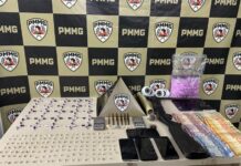 Polícia Militar apreende 96 pinos de cocaína e 150 pedras de crack em Monlevade