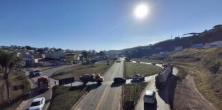 Obras nos trevos de João Monlevade ficam fora de cronograma semanal divulgado pela Nova 381 Trevo do Santo Hipólito/ Sion, em João Monlevade, na BR-381, onde estão previstas obras de readequação dos acessos. Intervenções anunciadas pela Nova 381 não foram incluídas no cronograma semanal divulgado pela concessionária.