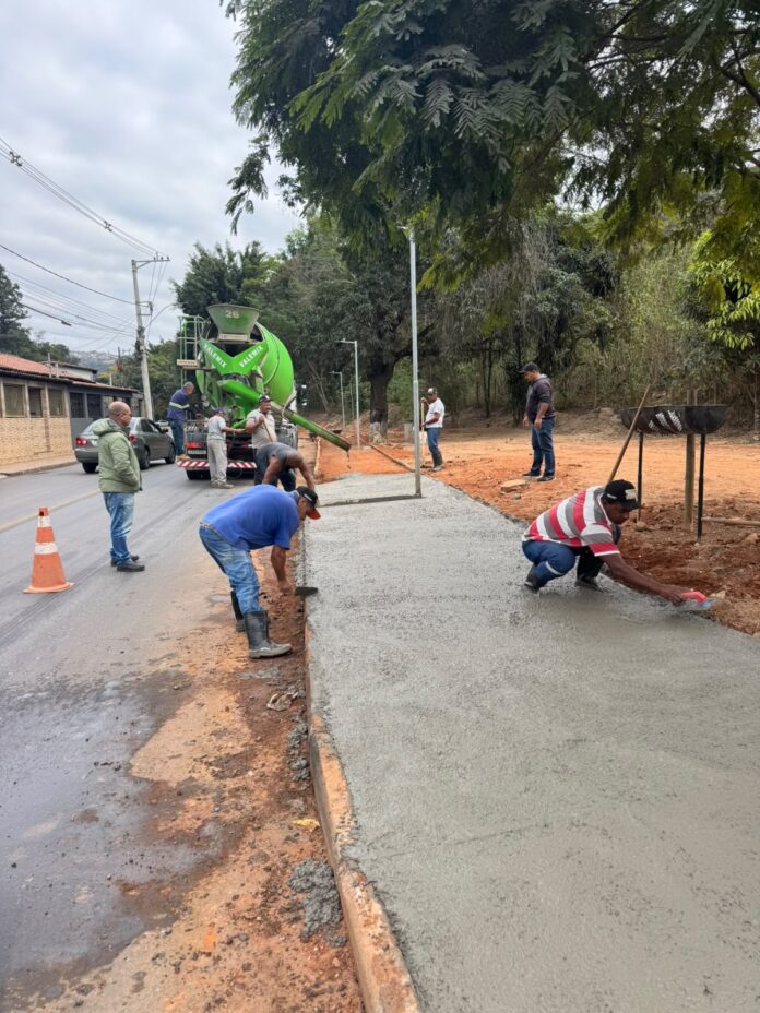 Concretagem dos passeios Santa Cruz (1)