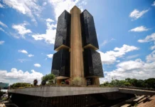 Copom reduz Selic em 0,25 ponto e mantém cautela diante do cenário econômico