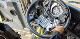 PRF apreende 98 comprimidos de “rebite” escondidos no volante de caminhão na BR-381, em João Monlevade