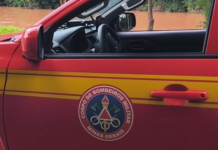 Bombeiros fazem buscas por homem desaparecido após afogamento na Represa Peti