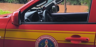 Bombeiros fazem buscas por homem desaparecido após afogamento na Represa Peti