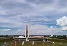 Orçamento de 2027 reserva R$ 44,8 bilhões para emendas